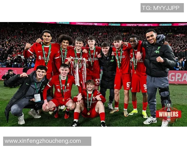 足总杯激战：那不勒斯与利物浦鏖战成平局神扑瞬间成比赛转折点